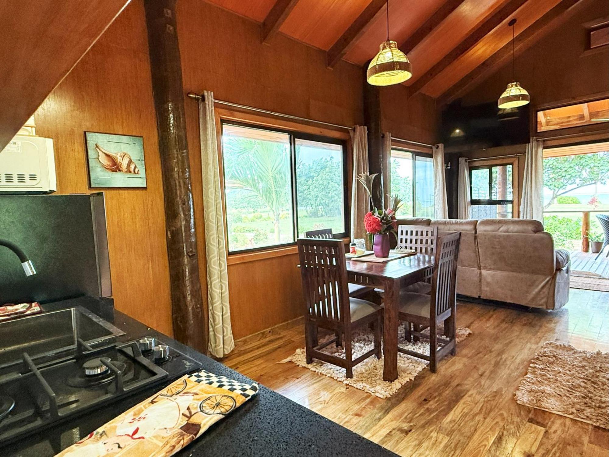 Sigasiga Sands Boutique Bungalows Savusavu Ruang foto